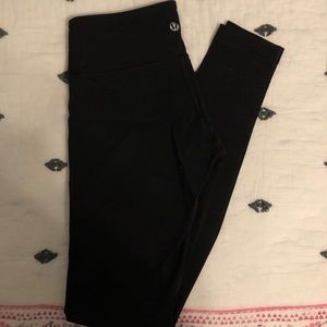 Lululemon Wunder Under Full Length, Size 4